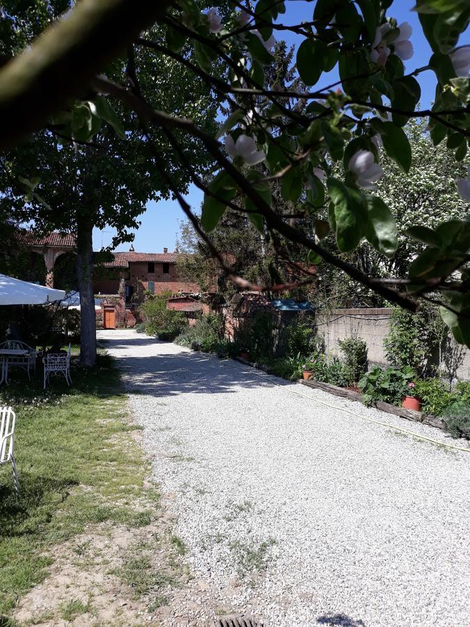 Agriturismo Olivazzi Quattordio Bagian luar foto